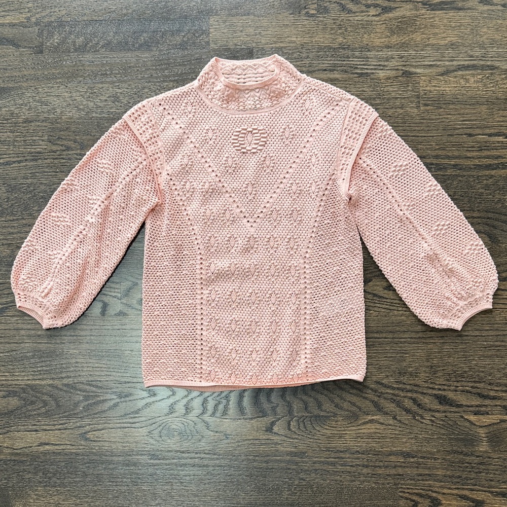 White House Black Market Light Weight Knit